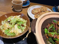 -吃饭皇帝大土家民族菜(正大广场店)