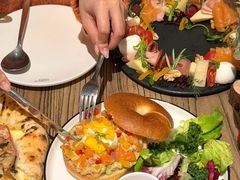 -Common Table · Brunch & Coffee