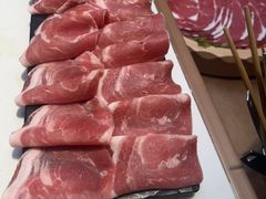 -老牌坊云南鱼豆花火锅(哈西万达店)