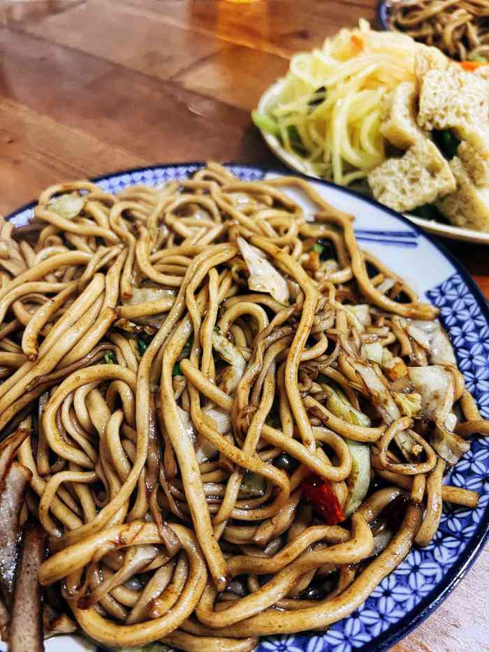 大千炒面拉面(诚基店)-"以前上的时候和工作的时候在和平区长起来的.