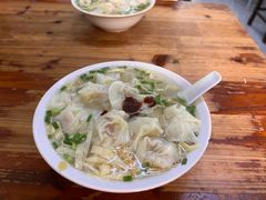 -胖子馄饨坊(天目大厦东南)