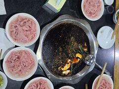 -叶二姐九尺鹅肠火锅(南部新城店)