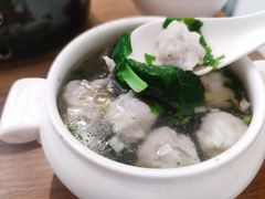 鲜嫩黄花鱼丸汤-将相和·海鲜蒸饺大连菜