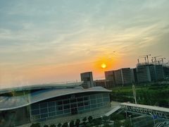 -深圳国际会展中心希尔顿酒店(前海华发冰雪世界店)