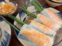 -Cuc Gach Quan Restaurant