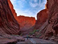 -天山神秘大峡谷