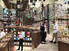 -钟书阁(群光广场店)