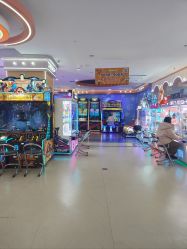 -乐多星球潮玩中心(沈阳嘉里城店)