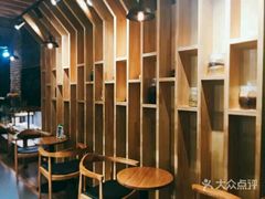 -焙丽拾光(麦凯乐直营店)