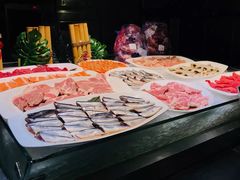 -四海一家自助餐(益田假日广场店)