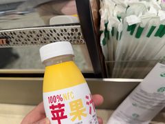 -星巴克(上海虹桥站2A检票口)