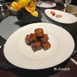 便饭金沙厅，三个人727.7
