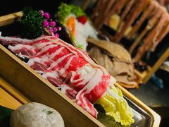 -湊湊火锅·茶憩(打浦桥日月光店)