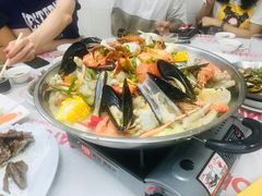 招牌海鲜骨煲-凤城康记饭店