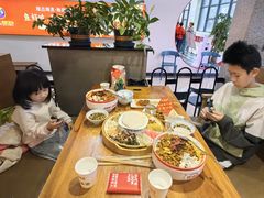 -怪噜范·老贵阳街头名小吃(鸿通城店)