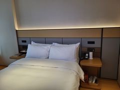 -全季酒店(深圳会展中心岗厦地铁站店)