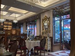 -秘密旅行Bonjour(黑金冠 江南西店)