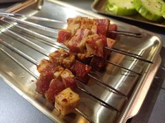 -围炉肉舍•炭烤活鳗•丹东海鲜烤肉(步行街店)