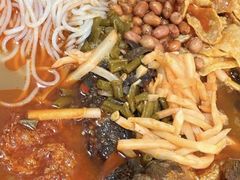 -在巷子里的烤肉店·螺蛳粉烤鱼·牛蛙(和美城店)