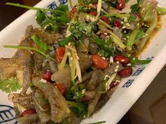 老广爽鱼皮-佳面馆·竹升云吞面·爽鱼皮·牛腩面(易发店)