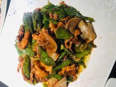 小炒黄牛肉-老湘亲·品鉴湘菜(蔡塘爱琴海店)