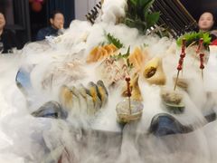 -荣誉海鲜酒楼(海湾店)