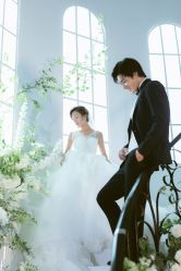-现代经典婚纱摄影