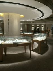 -北京七彩云南翡翠珠宝旗舰店(月坛店)