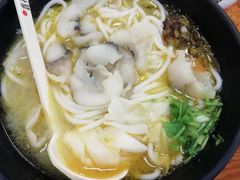 -鑫花溪牛肉米粉(凤凰街创始总店)