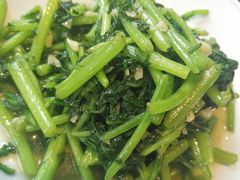 蒜蓉炒茼蒿-大牌大·传统杭帮菜(湖滨店)