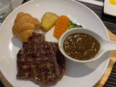 小蜜牛排-斗牛士牛排餐厅(嘉里汇店)
