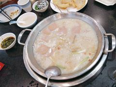 -老来福·非遗酸汤兔(凯旋路店)