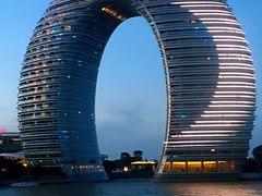 -湖州太湖旅游度假区-月亮广场