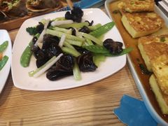 -小镇大厨新概念复合中餐厅(万达广场大连高新店)