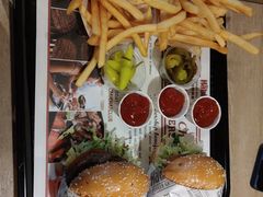 -The Habit Burger Grill 哈比特汉堡(复兴soho店)