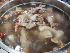 -广宁炭炉鸡煲·富临门饭店