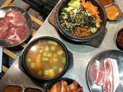 -哈哈碳都·牛肋条无限自助烤肉(台江万达店)