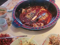 -何师傅美蛙鱼头(汉街店)