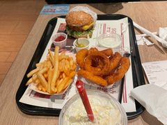奶昔-The Habit Burger Grill 哈比特汉堡(复兴soho店)