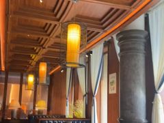 -八府香鸭·啫啫煲(华山路店)