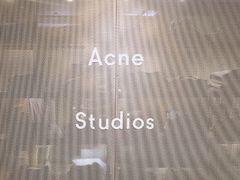 -Acne Studios(芮欧百货店)