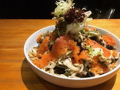 烟熏三文鱼杂菌沙拉-BE BRIGHT KITCHEN(正佳广场店)