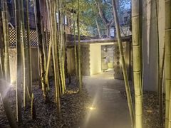 -穹六人间 people 6(岳阳路店)