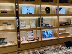 -茂昌眼镜(南京西路店)