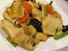 -关东风老北方菜馆(桂芳园店)