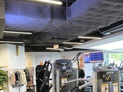 -超鹿运动(达信大厦店)