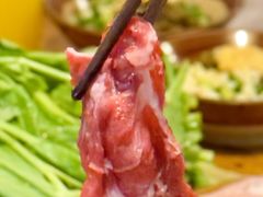 -毛辣果·贵州红酸汤牛肉火锅(西单店)