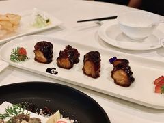 蓝莓柚肉捞黑叉烧-炳胜公馆(珠江新城店)