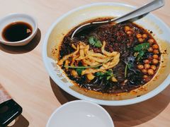 -遇见小面(站西路店)