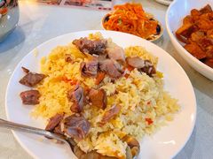 肉抓饭-汗腾格里·风味餐厅(新疆驻京办店)